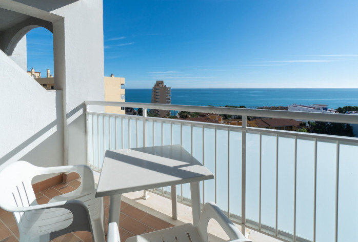 Club service Double Room Sea Front View