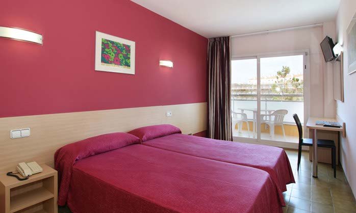 Double calypso hotel salou